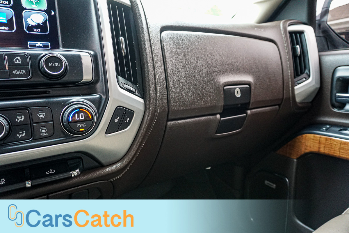 CARSCATCH - Used vehicle - Truck GMC SIERRA 1500 2017