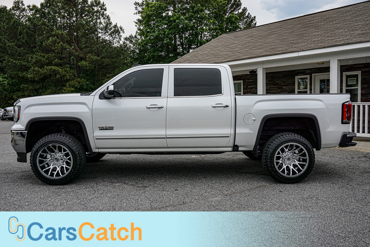 CARSCATCH - Used vehicle - Truck GMC SIERRA 1500 2017