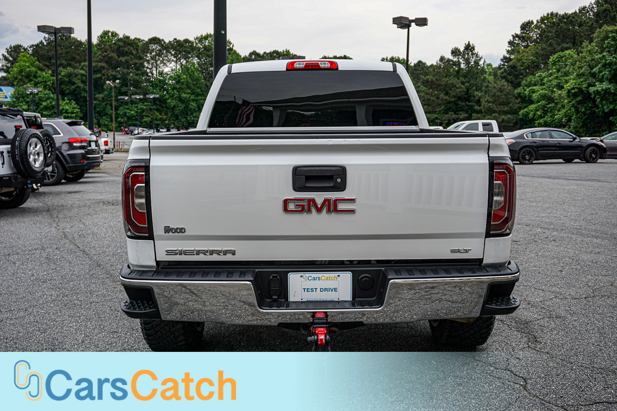 CARSCATCH - Used vehicle - Truck GMC SIERRA 1500 2017