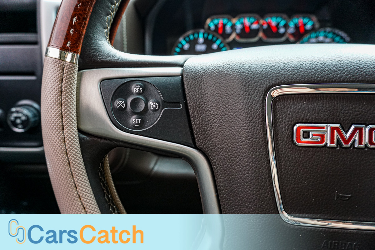 CARSCATCH - Used vehicle - Truck GMC SIERRA 1500 2017