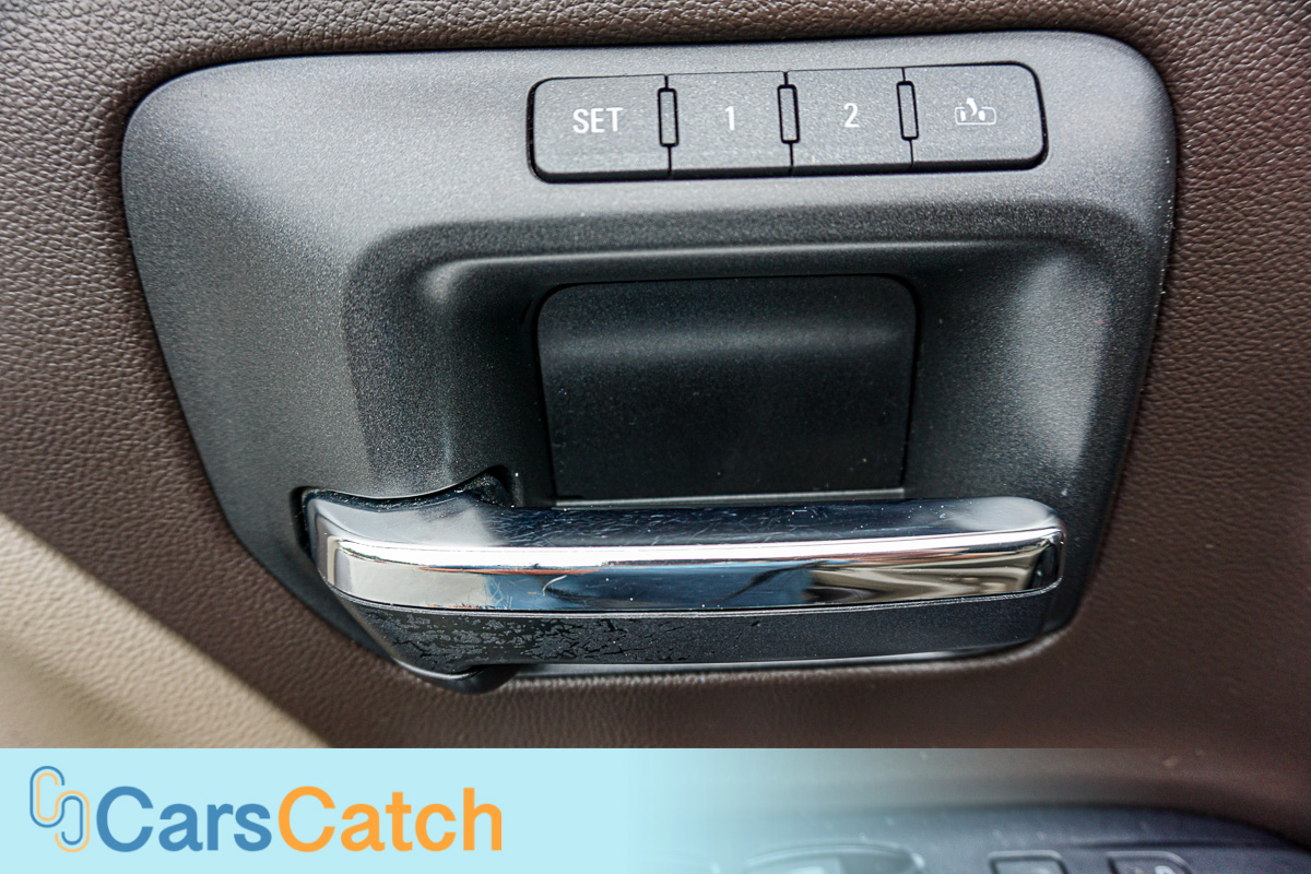 CARSCATCH - Used vehicle - Truck GMC SIERRA 1500 2017