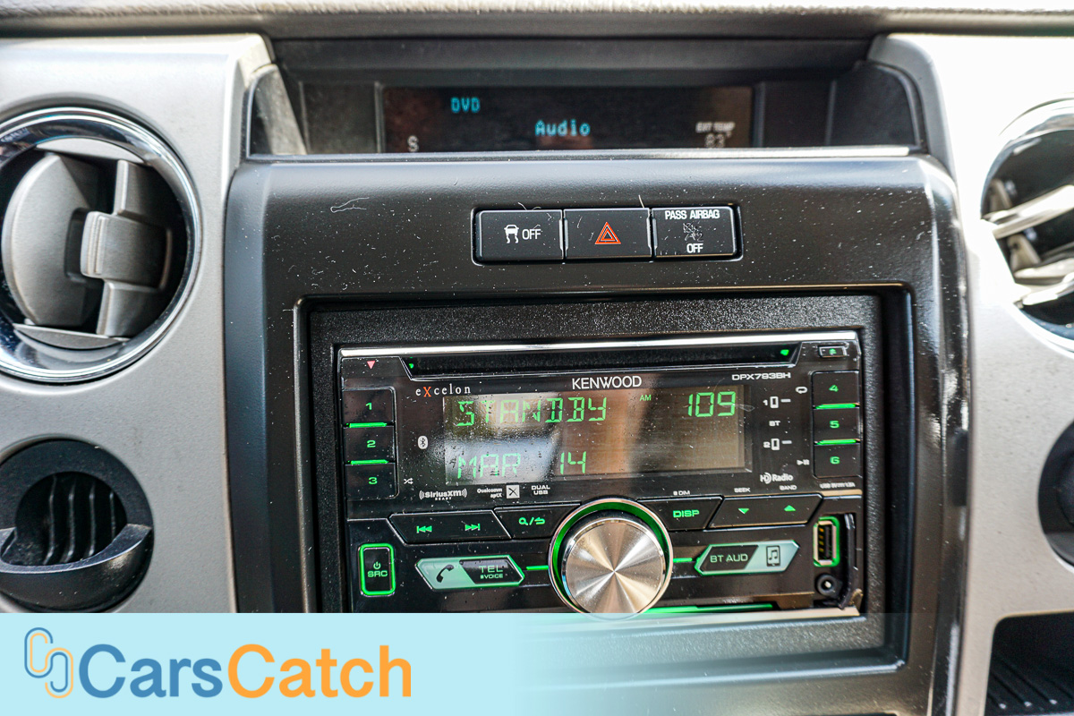 CARSCATCH - Used vehicle - Truck FORD F-150 2012