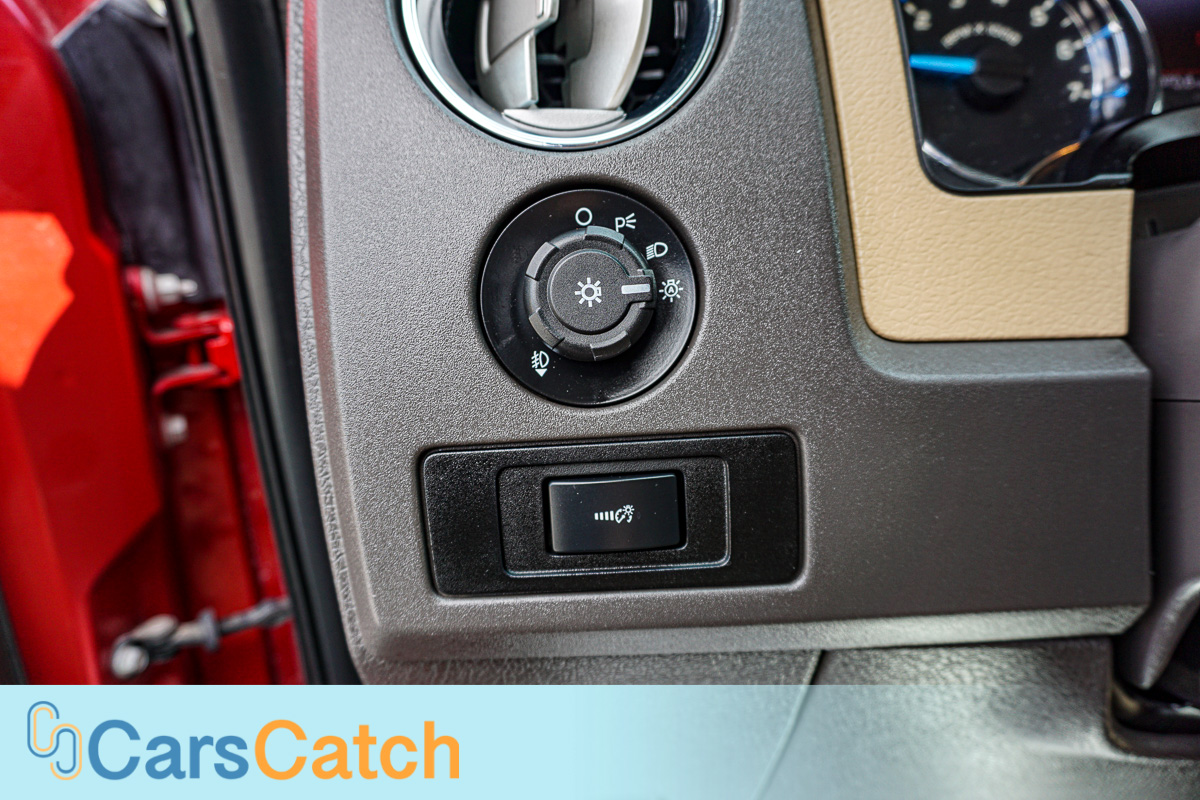 CARSCATCH - Used vehicle - Truck FORD F-150 2012