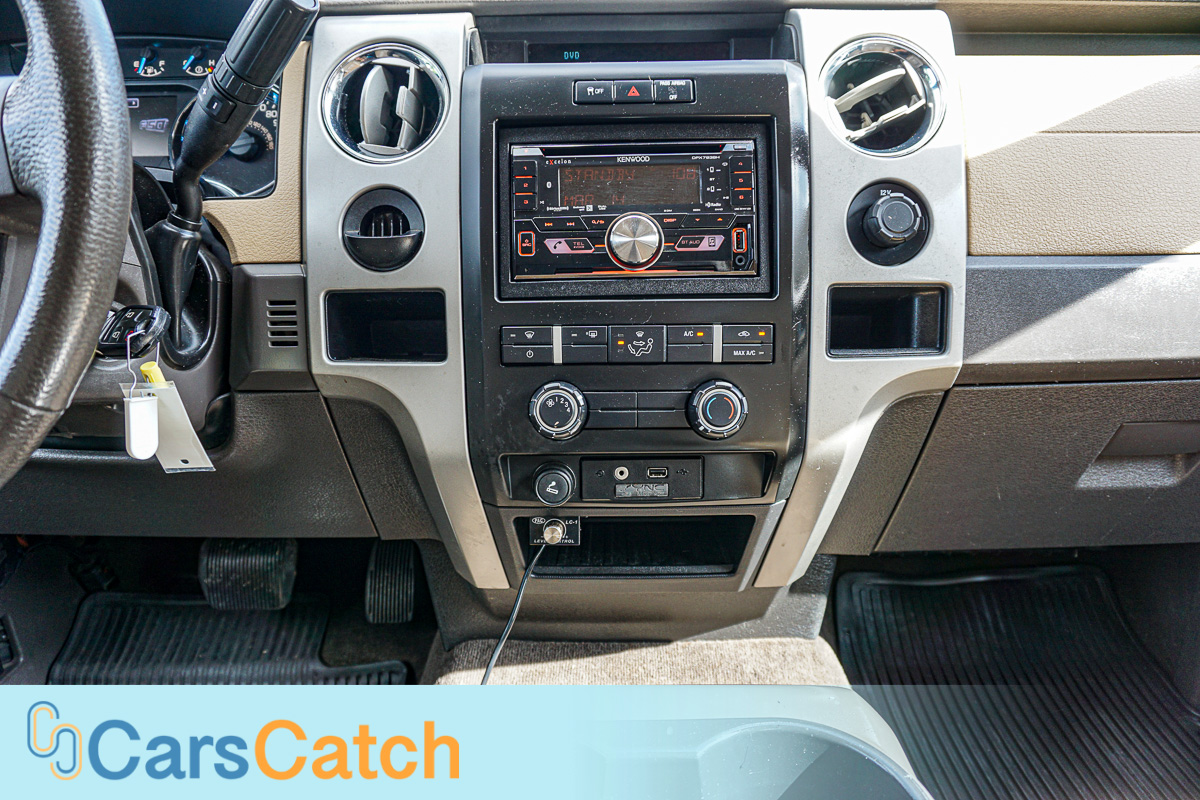 CARSCATCH - Used vehicle - Truck FORD F-150 2012