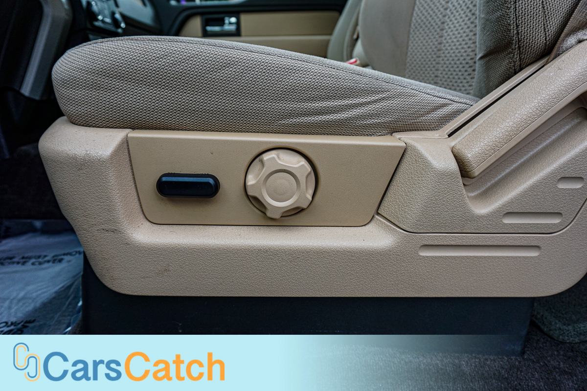 CARSCATCH - Used vehicle - Truck FORD F-150 2013