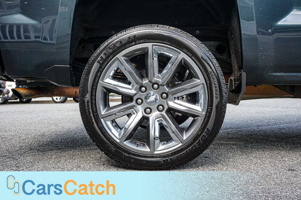 CARSCATCH - Used vehicle - Truck CHEVROLET SILVERADO 1500 2018