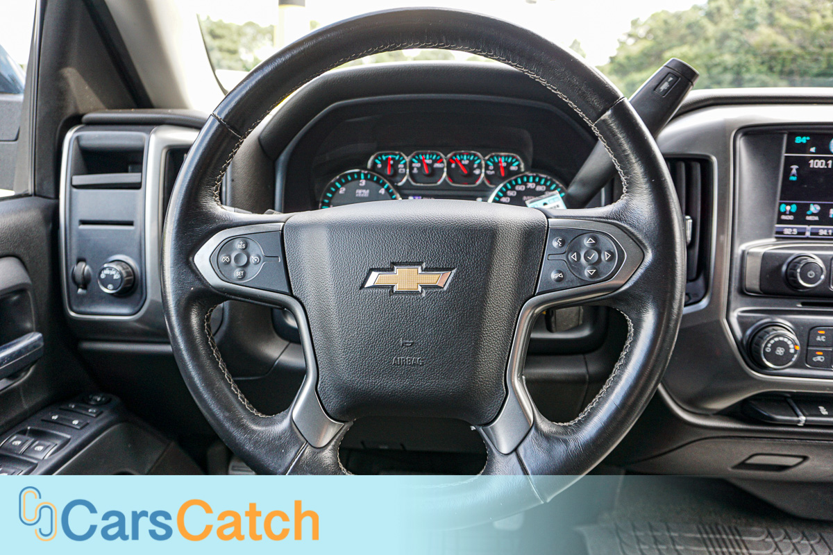 CARSCATCH - Used vehicle - Truck CHEVROLET SILVERADO 1500 2018