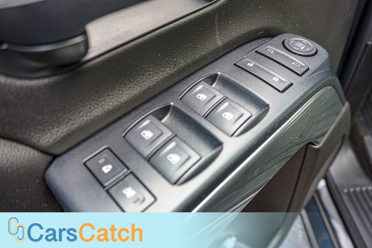 CARSCATCH - Used vehicle - Truck CHEVROLET SILVERADO 1500 2018