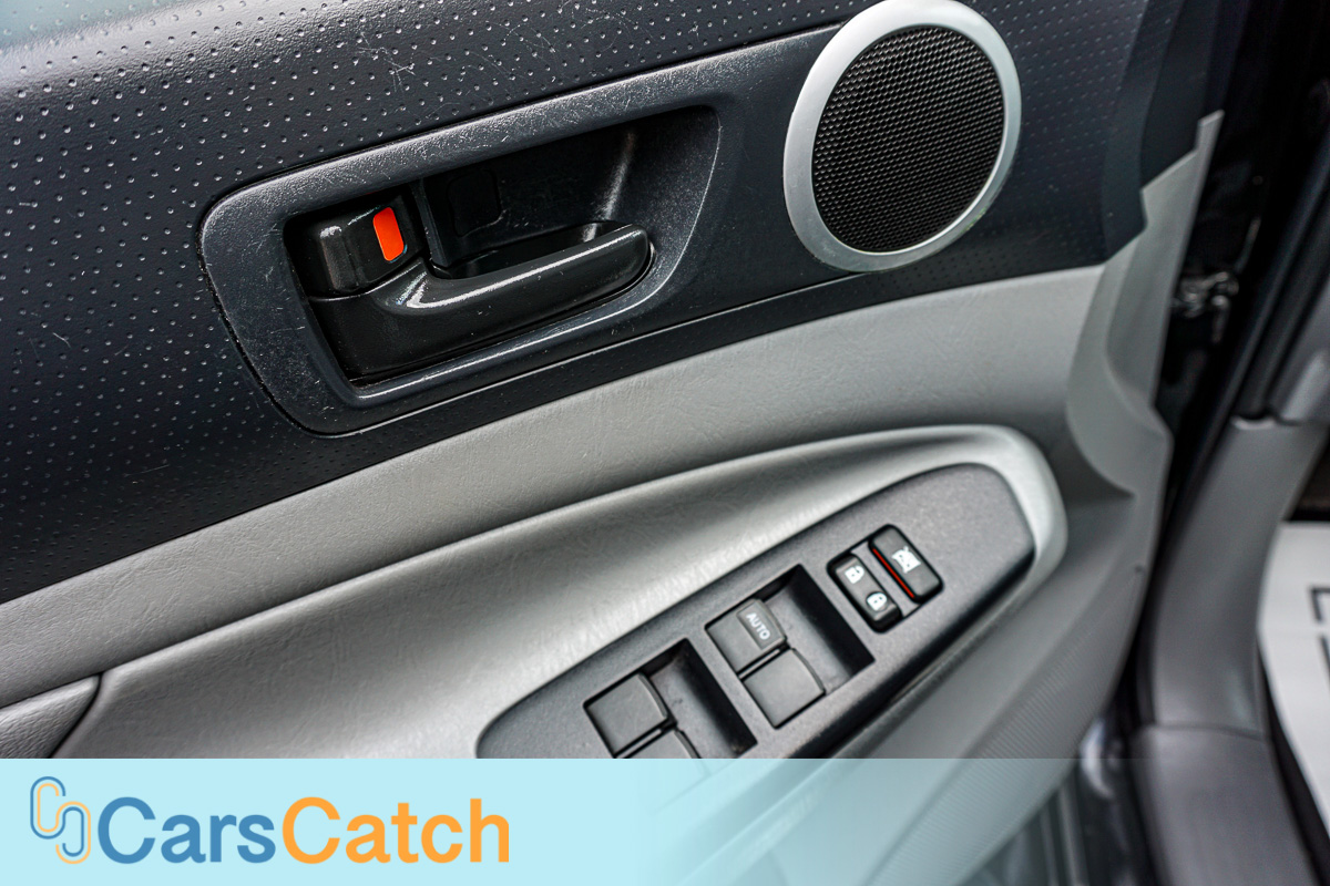 CARSCATCH - Used vehicle - Truck TOYOTA TACOMA 2014