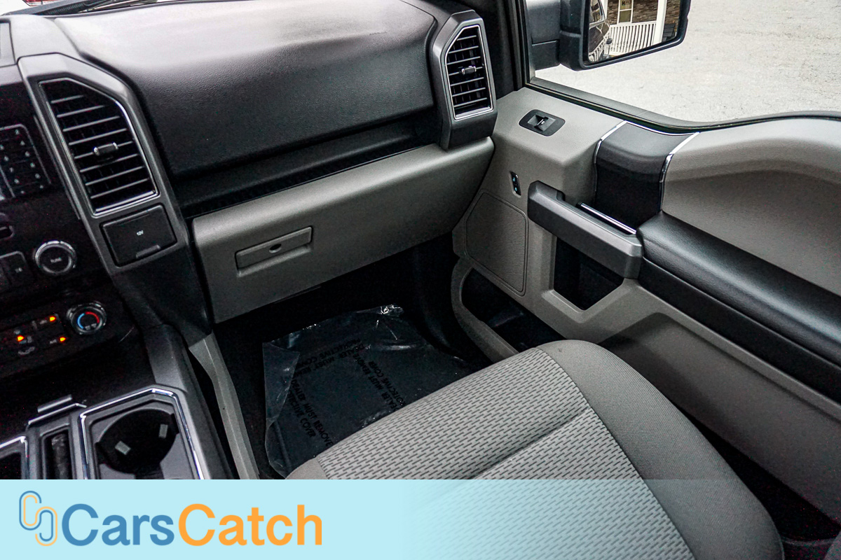 CARSCATCH - Used vehicle - Truck FORD F-150 2018