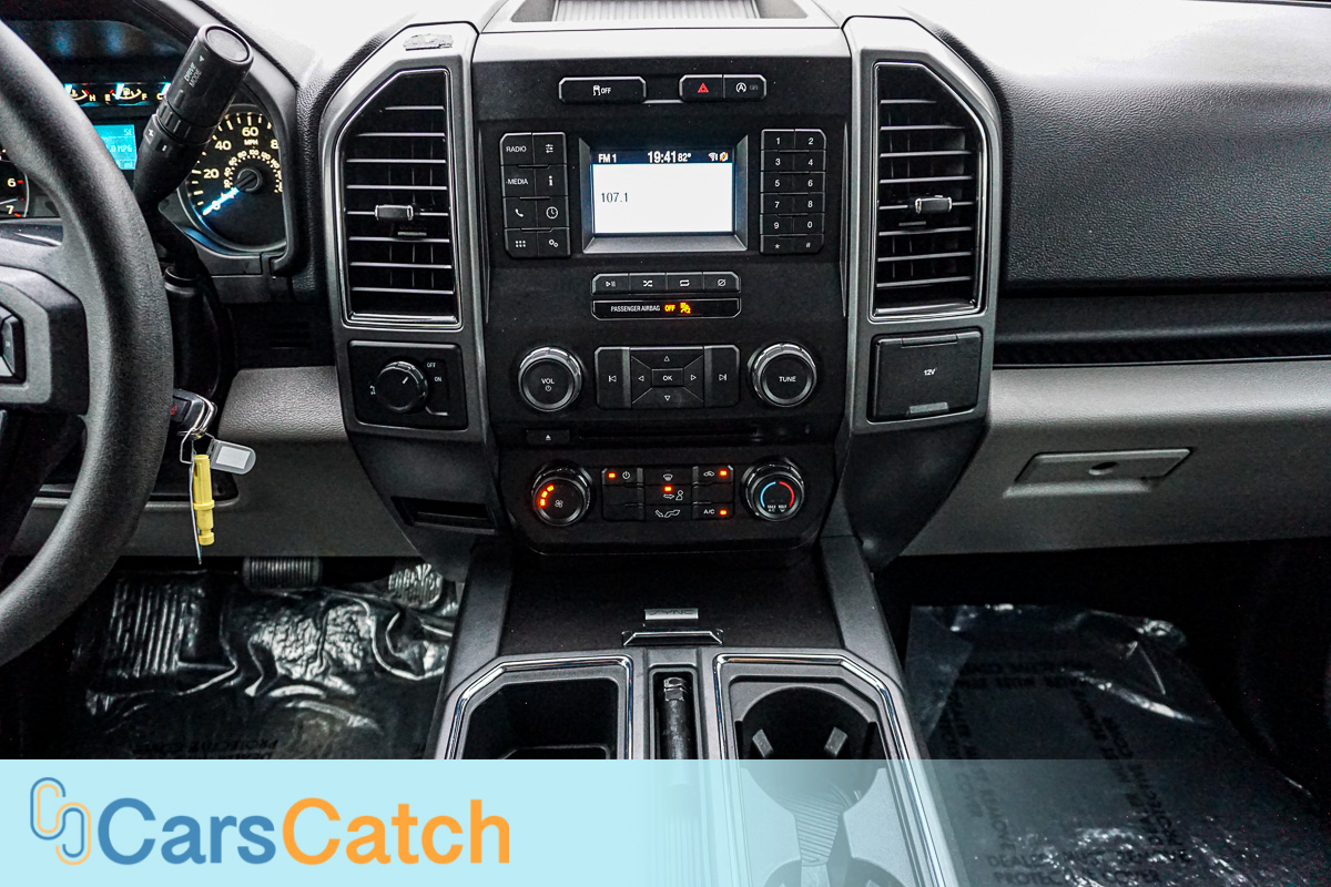 CARSCATCH - Used vehicle - Truck FORD F-150 2018