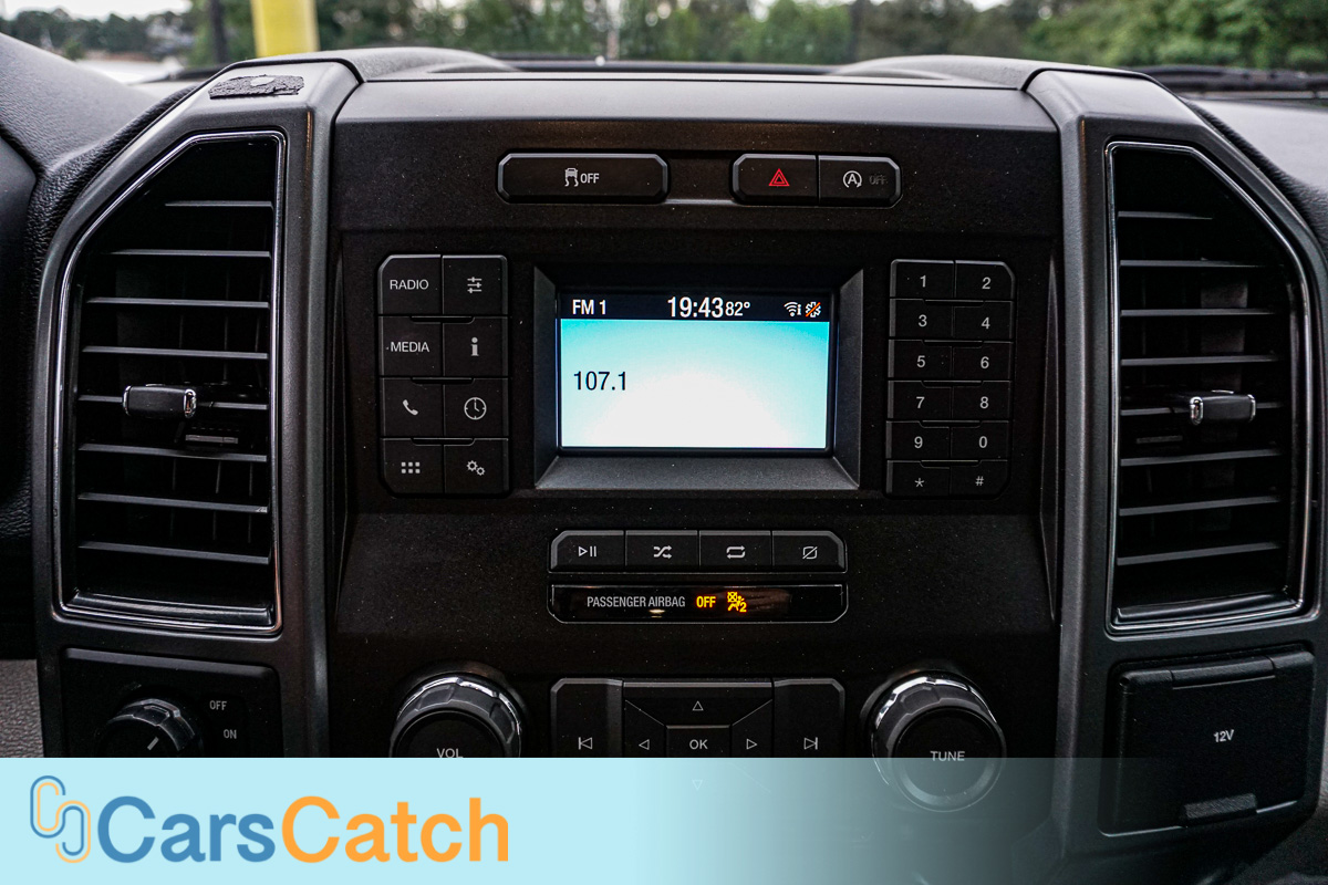 CARSCATCH - Used vehicle - Truck FORD F-150 2018