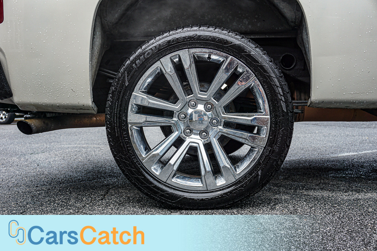 CARSCATCH - Used vehicle - Truck CHEVROLET SILVERADO 1500 2012