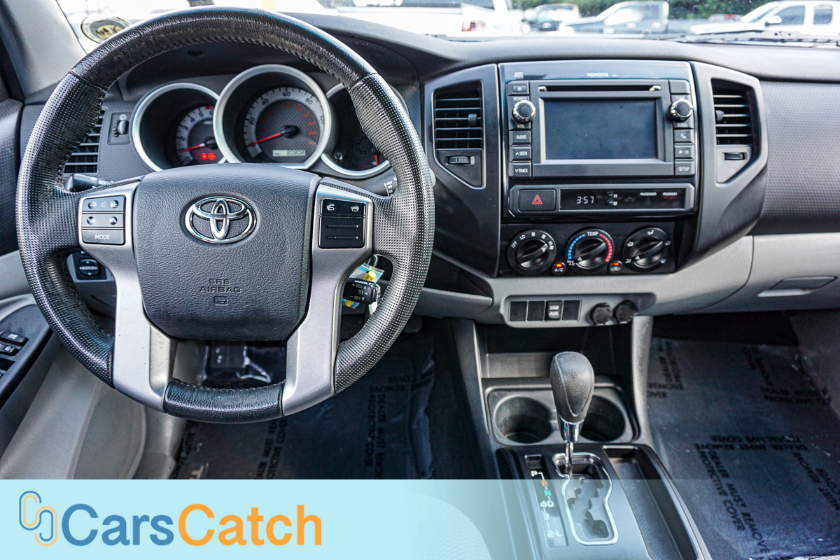 CARSCATCH - Used vehicle - Truck TOYOTA TACOMA 2013