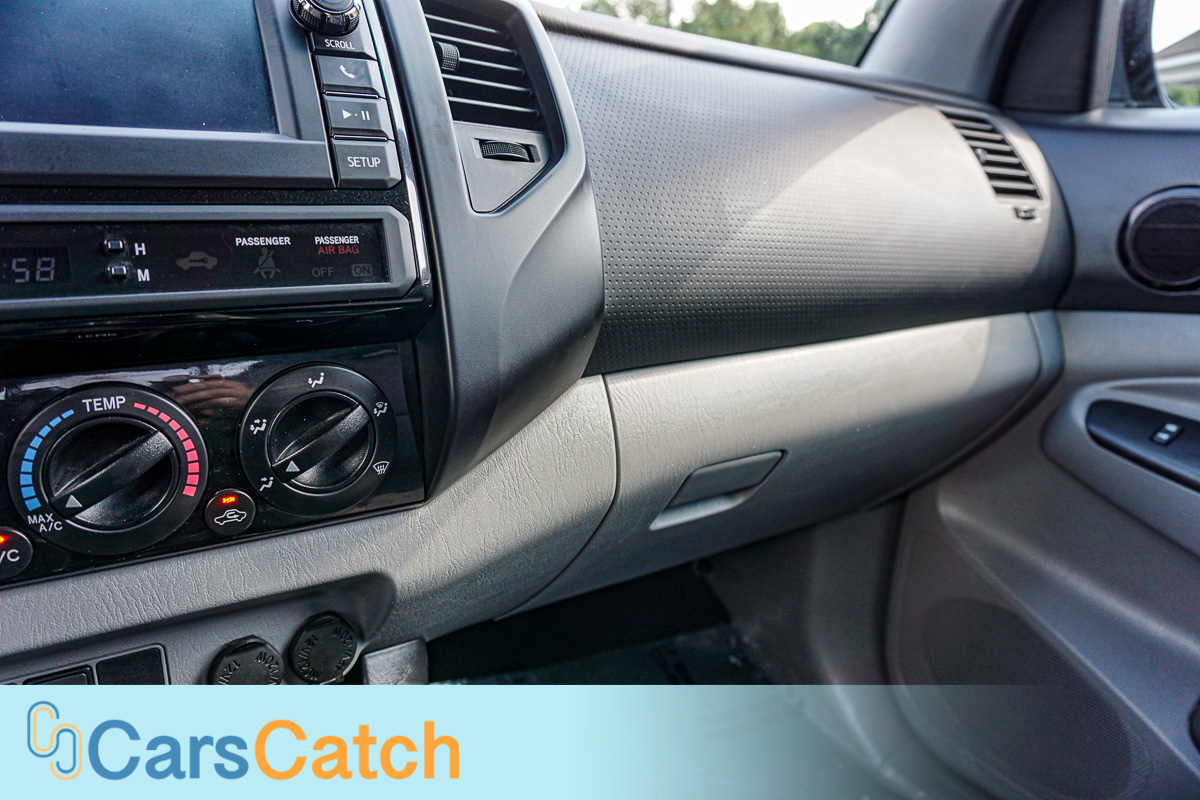 CARSCATCH - Used vehicle - Truck TOYOTA TACOMA 2013