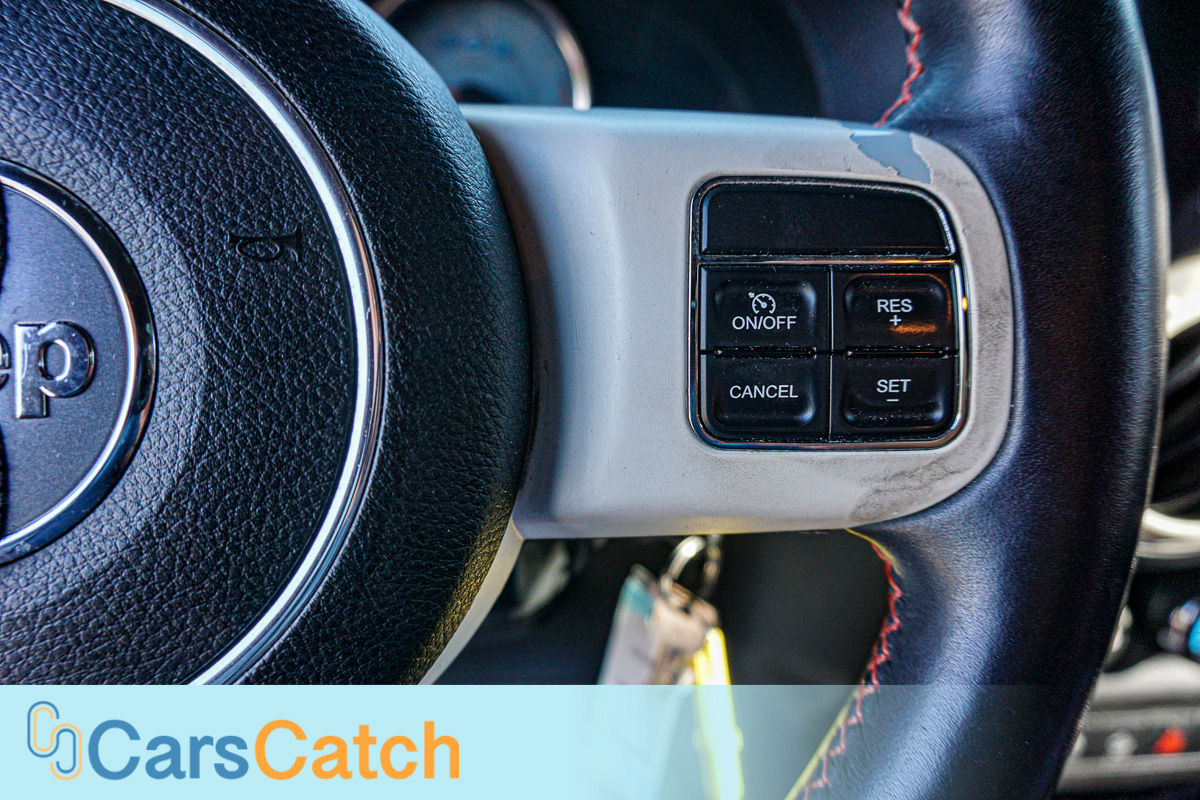 CARSCATCH - Used vehicle - SUV JEEP WRANGLER 2012