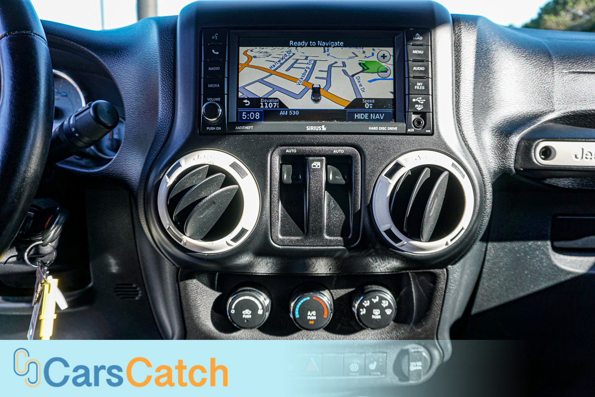 CARSCATCH - Used vehicle - SUV JEEP WRANGLER 2012