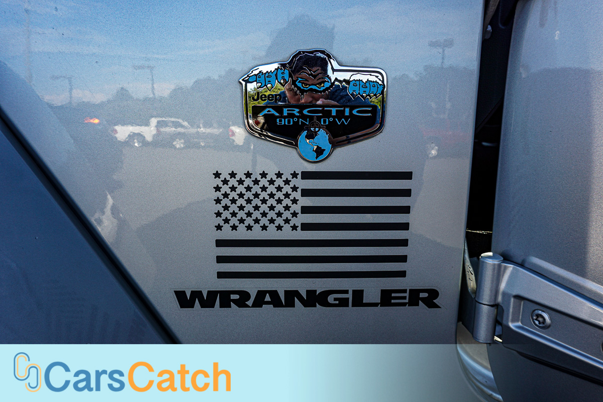 CARSCATCH - Used vehicle - SUV JEEP WRANGLER 2012