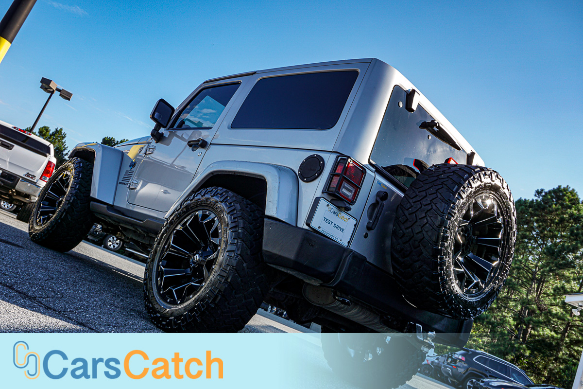 CARSCATCH - Used vehicle - SUV JEEP WRANGLER 2012