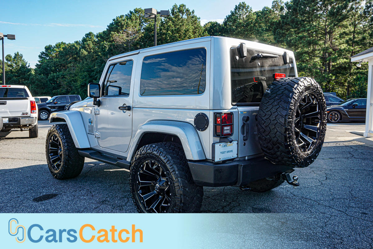 CARSCATCH - Used vehicle - SUV JEEP WRANGLER 2012
