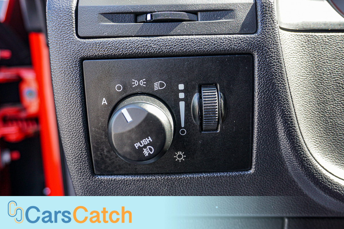 CARSCATCH - Used vehicle - Coupe DODGE CHALLENGER 2010