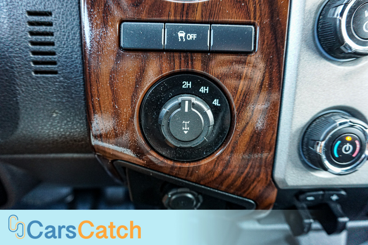 CARSCATCH - Used vehicle - Truck FORD SUPER DUTY F-250 SRW 2015