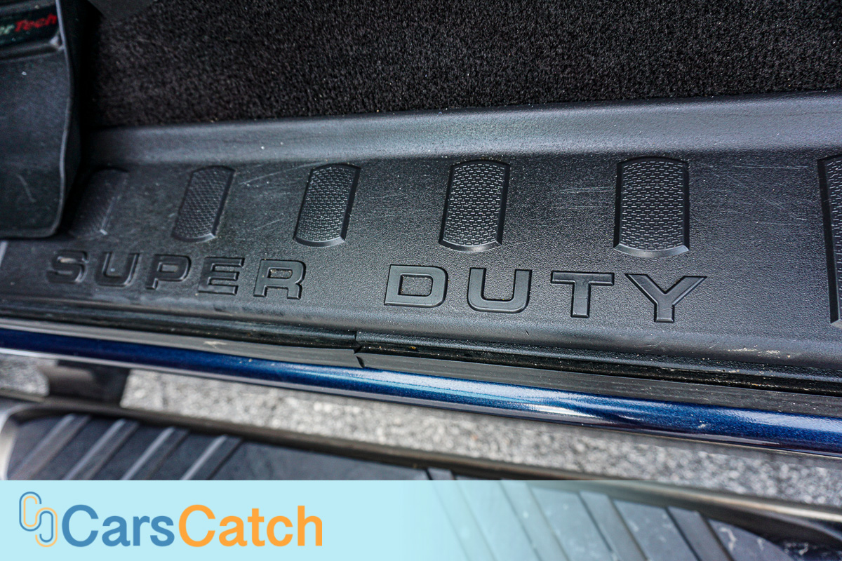 CARSCATCH - Used vehicle - Truck FORD SUPER DUTY F-250 SRW 2015