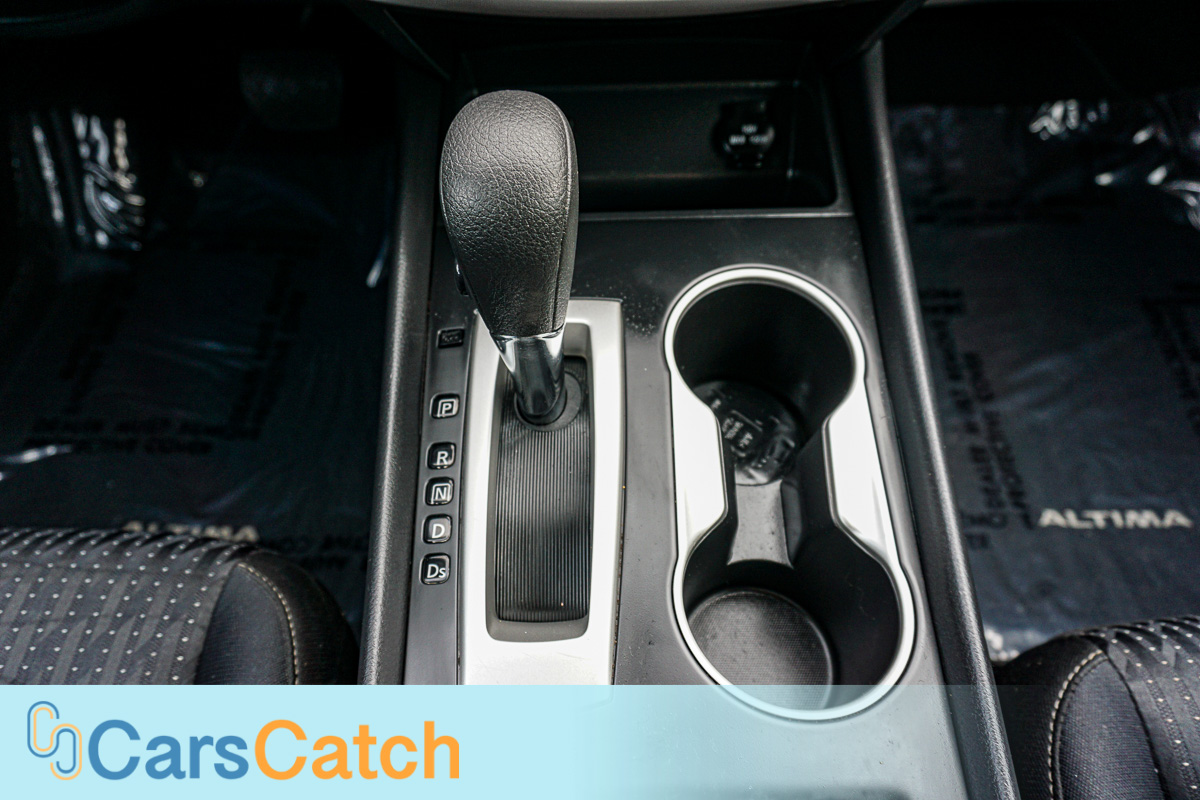 CARSCATCH - Used vehicle - Sedan NISSAN ALTIMA 2017