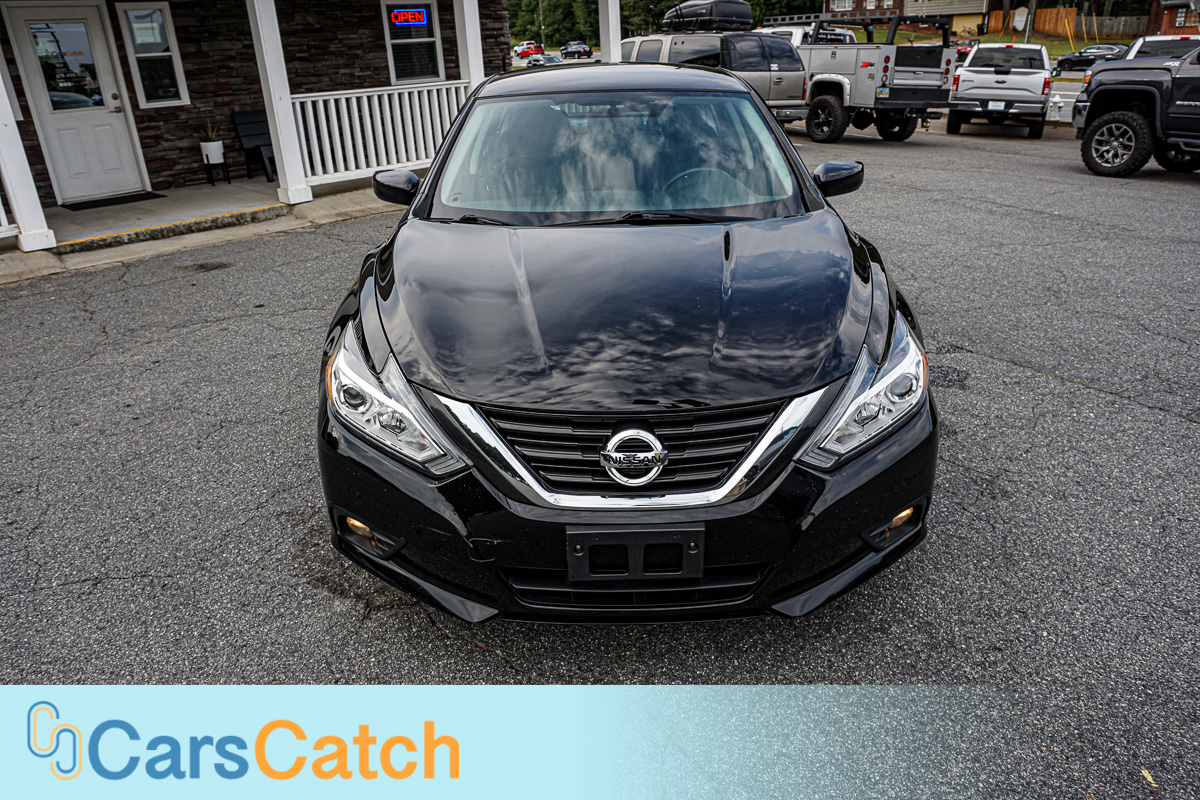 CARSCATCH - Used vehicle - Sedan NISSAN ALTIMA 2017