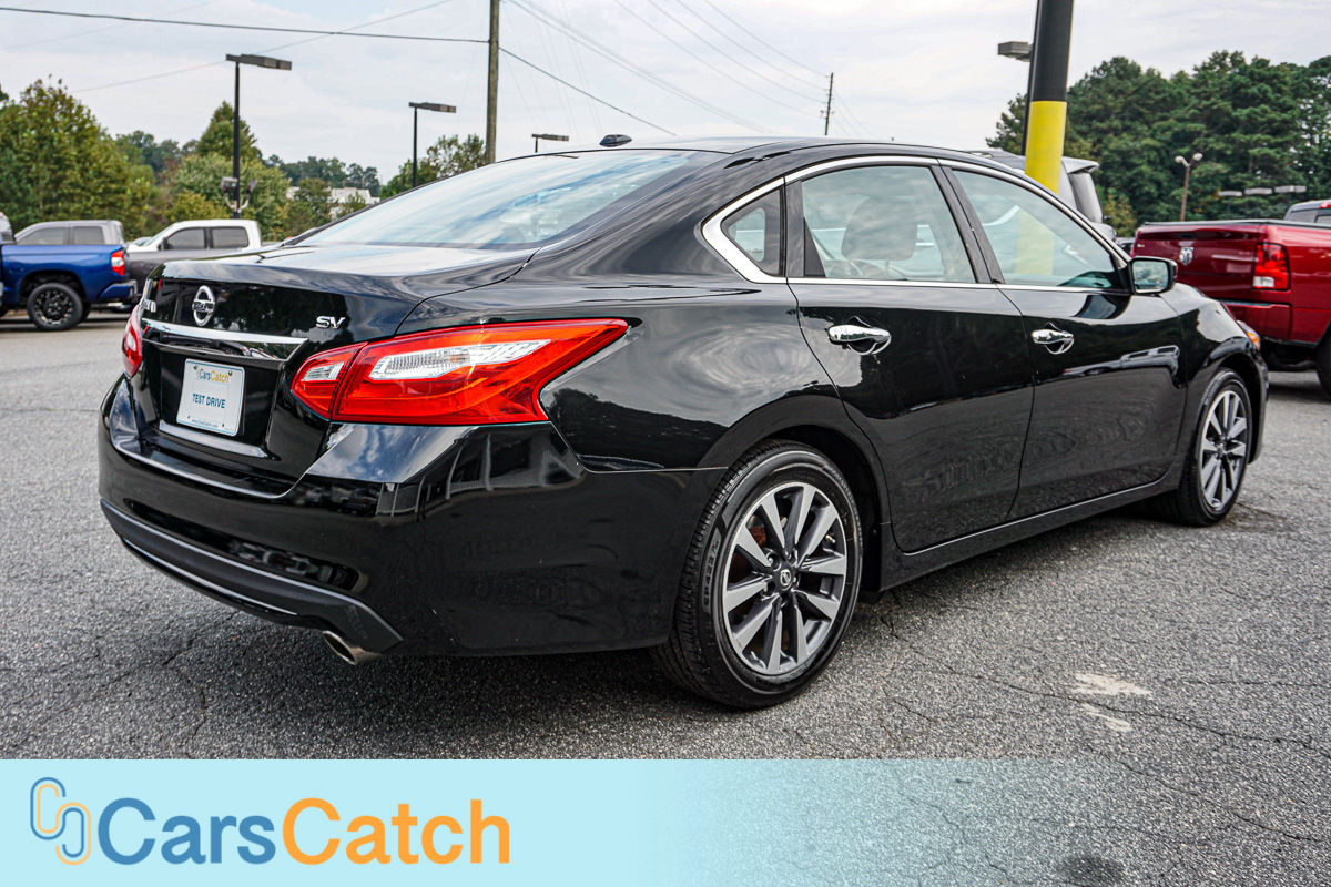 CARSCATCH - Used vehicle - Sedan NISSAN ALTIMA 2017