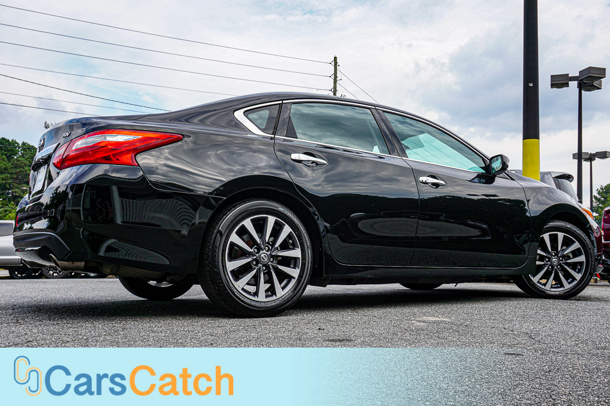 CARSCATCH - Used vehicle - Sedan NISSAN ALTIMA 2017
