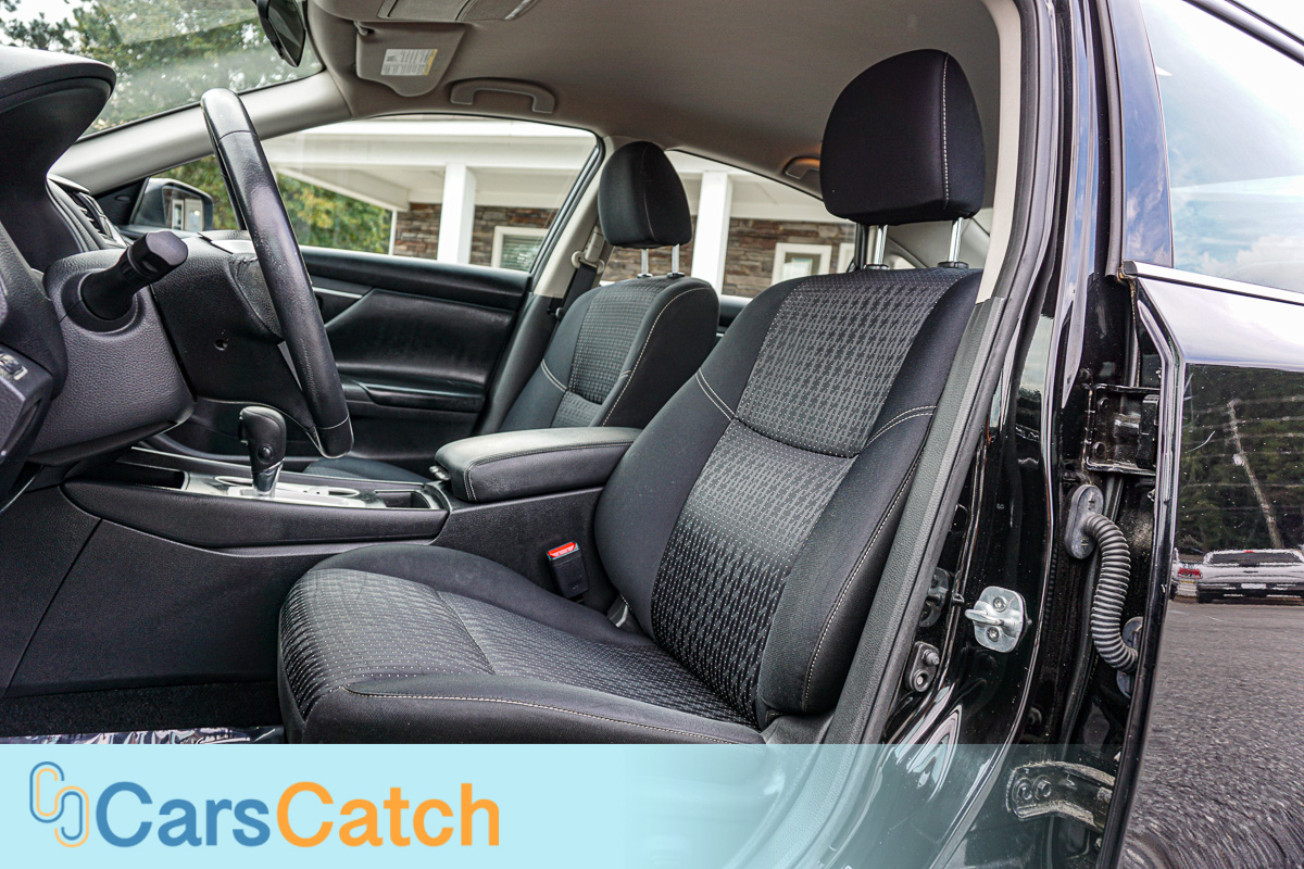 CARSCATCH - Used vehicle - Sedan NISSAN ALTIMA 2017
