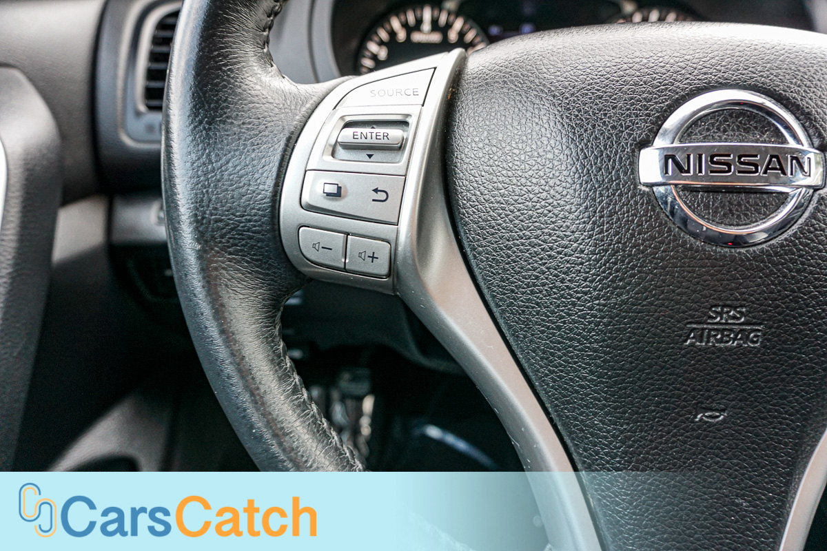 CARSCATCH - Used vehicle - Sedan NISSAN ALTIMA 2017