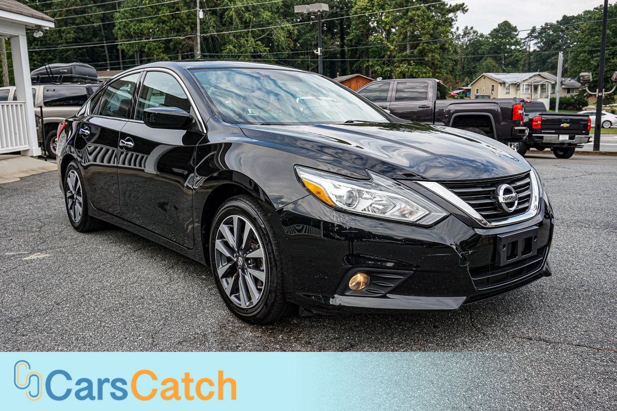 CARSCATCH - Used vehicle - Sedan NISSAN ALTIMA 2017