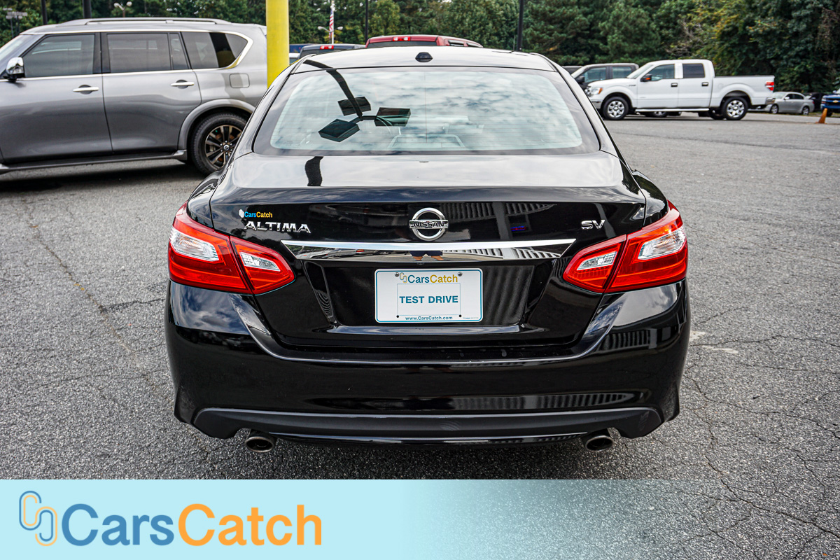 CARSCATCH - Used vehicle - Sedan NISSAN ALTIMA 2017