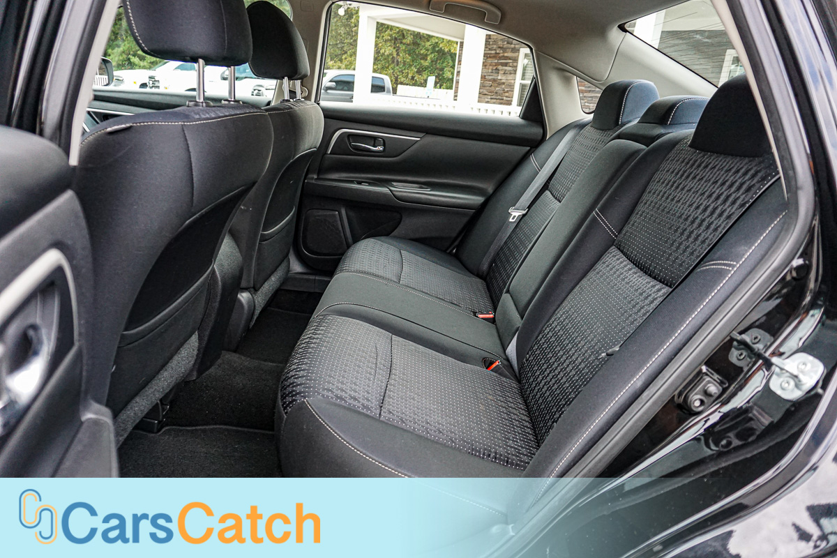 CARSCATCH - Used vehicle - Sedan NISSAN ALTIMA 2017