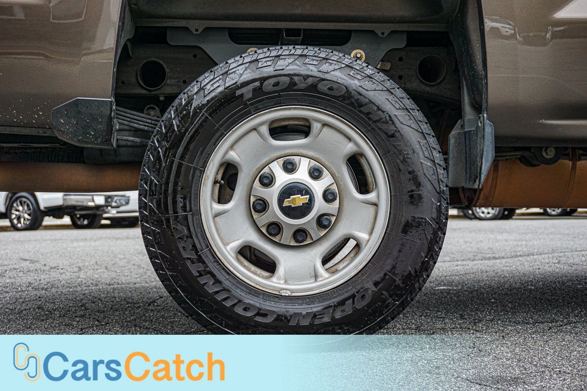 CARSCATCH - Used vehicle - Truck CHEVROLET SILVERADO 2500HD BUILT AF 2015