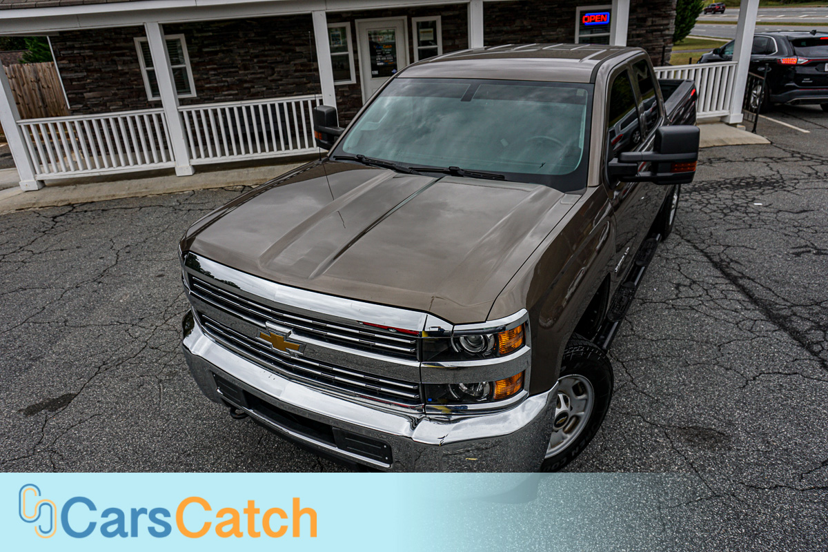 CARSCATCH - Used vehicle - Truck CHEVROLET SILVERADO 2500HD BUILT AF 2015