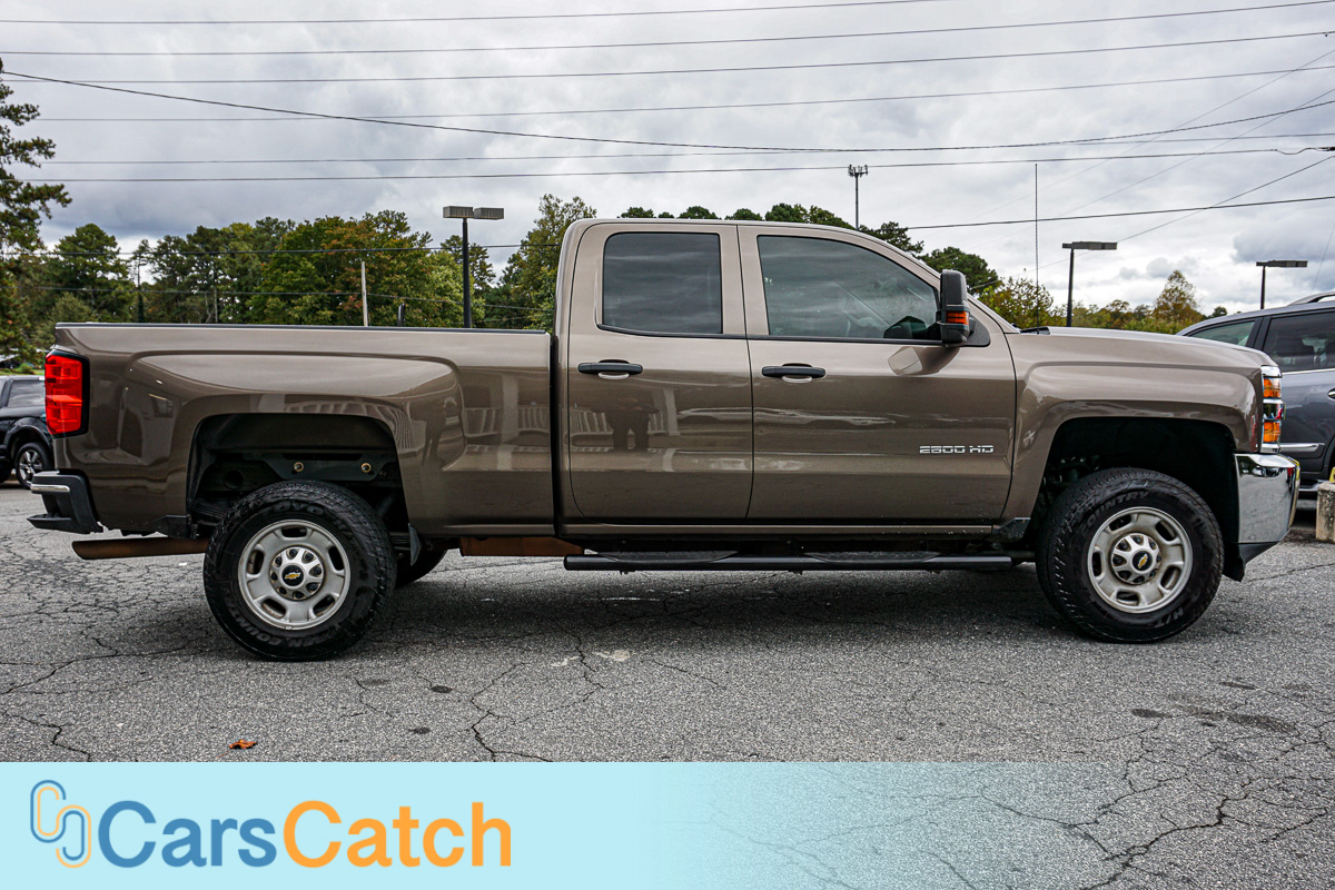 CARSCATCH - Used vehicle - Truck CHEVROLET SILVERADO 2500HD BUILT AF 2015