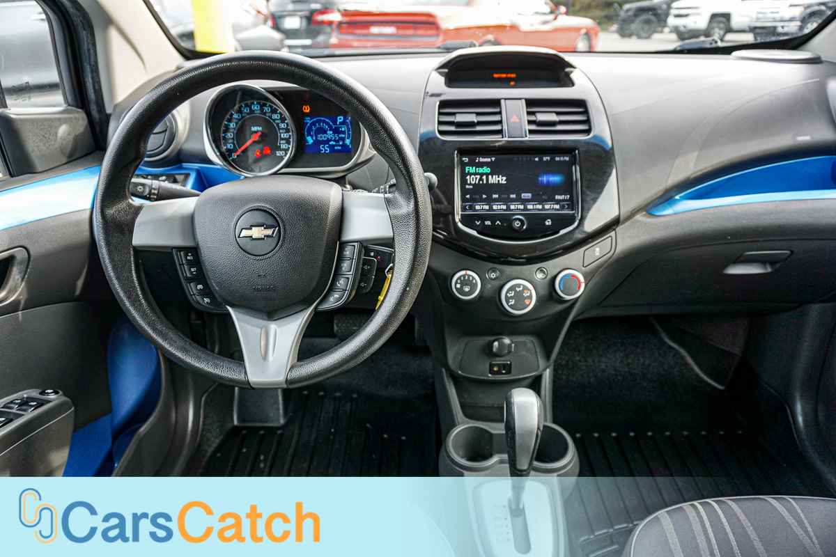 CARSCATCH - Used vehicle - Sedan CHEVROLET SPARK 2014