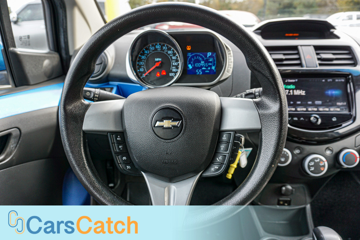 CARSCATCH - Used vehicle - Sedan CHEVROLET SPARK 2014