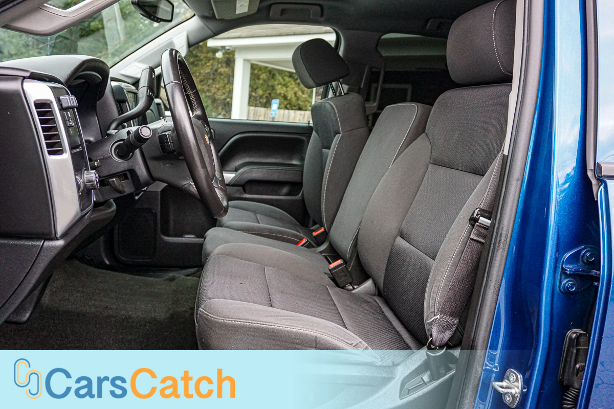 CARSCATCH - Used vehicle - Truck CHEVROLET SILVERADO 1500 2015