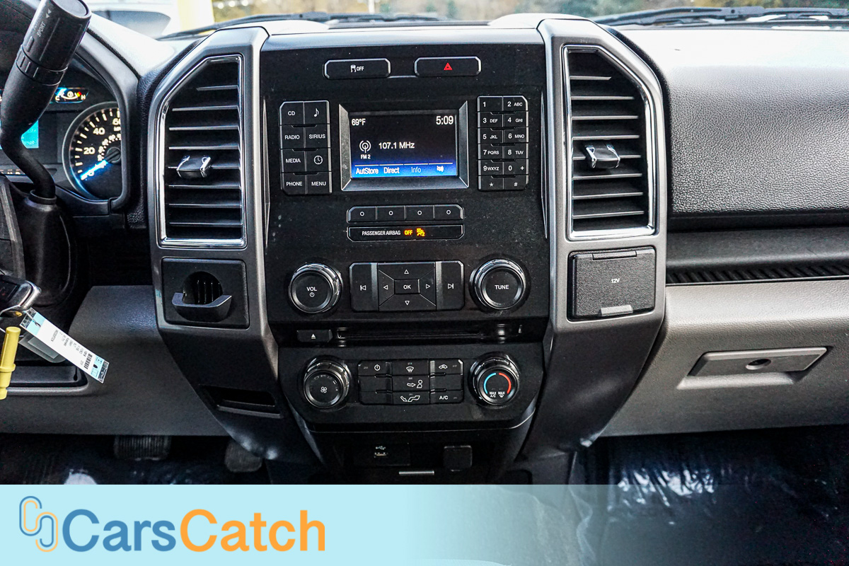 CARSCATCH - Used vehicle - Truck FORD F-150 2016