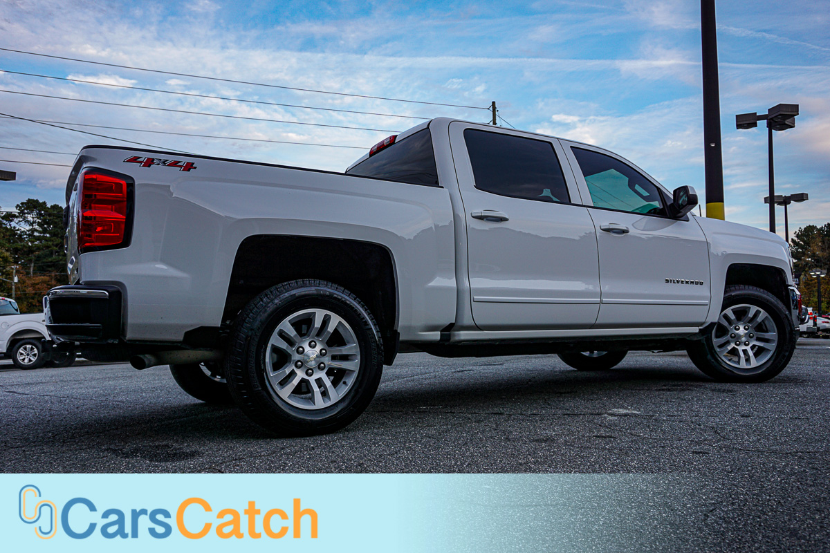 CARSCATCH - Used vehicle - Truck CHEVROLET SILVERADO 1500 2018