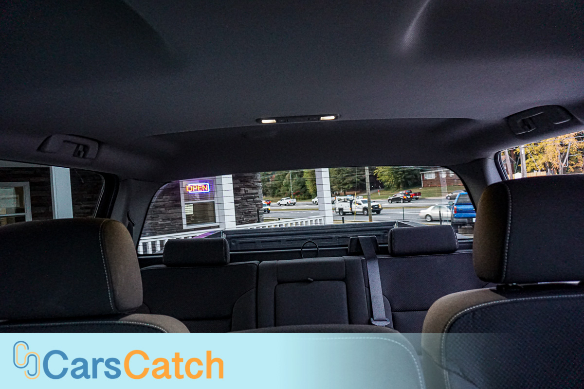 CARSCATCH - Used vehicle - Truck CHEVROLET SILVERADO 1500 2018