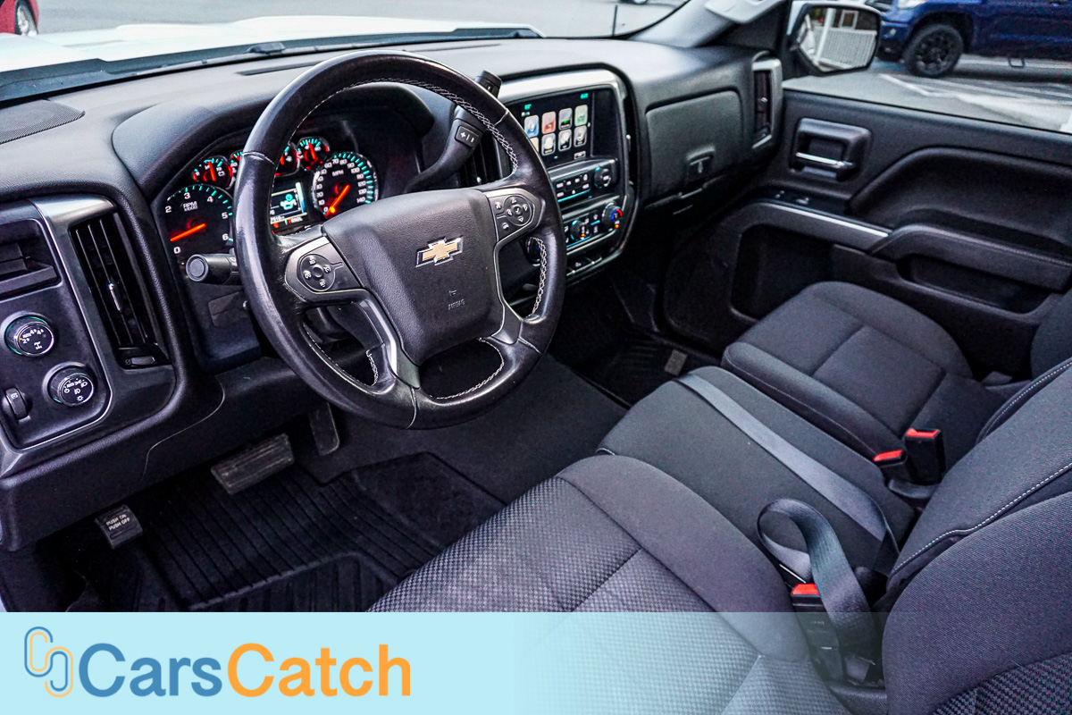 CARSCATCH - Used vehicle - Truck CHEVROLET SILVERADO 1500 2018