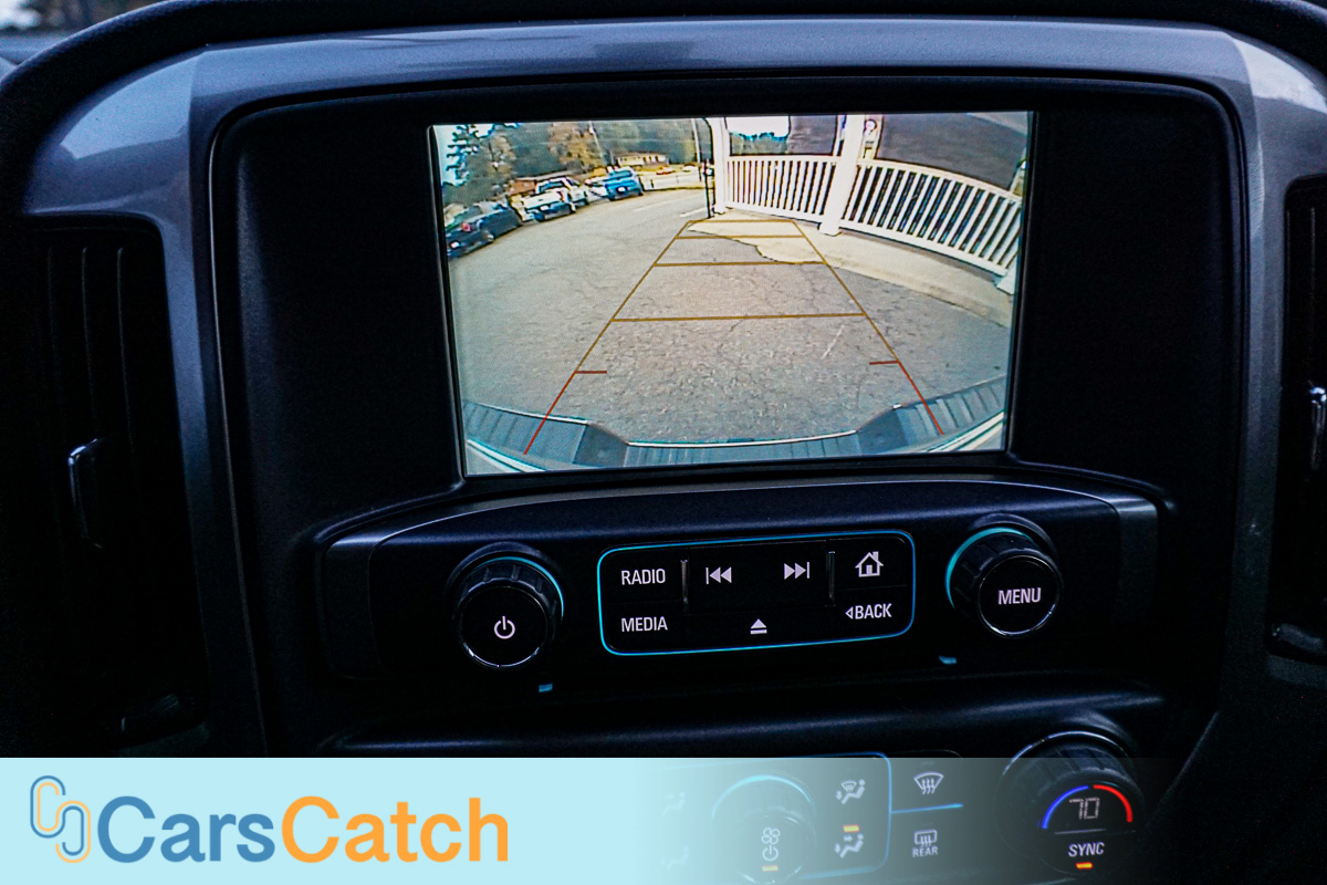 CARSCATCH - Used vehicle - Truck CHEVROLET SILVERADO 1500 2018