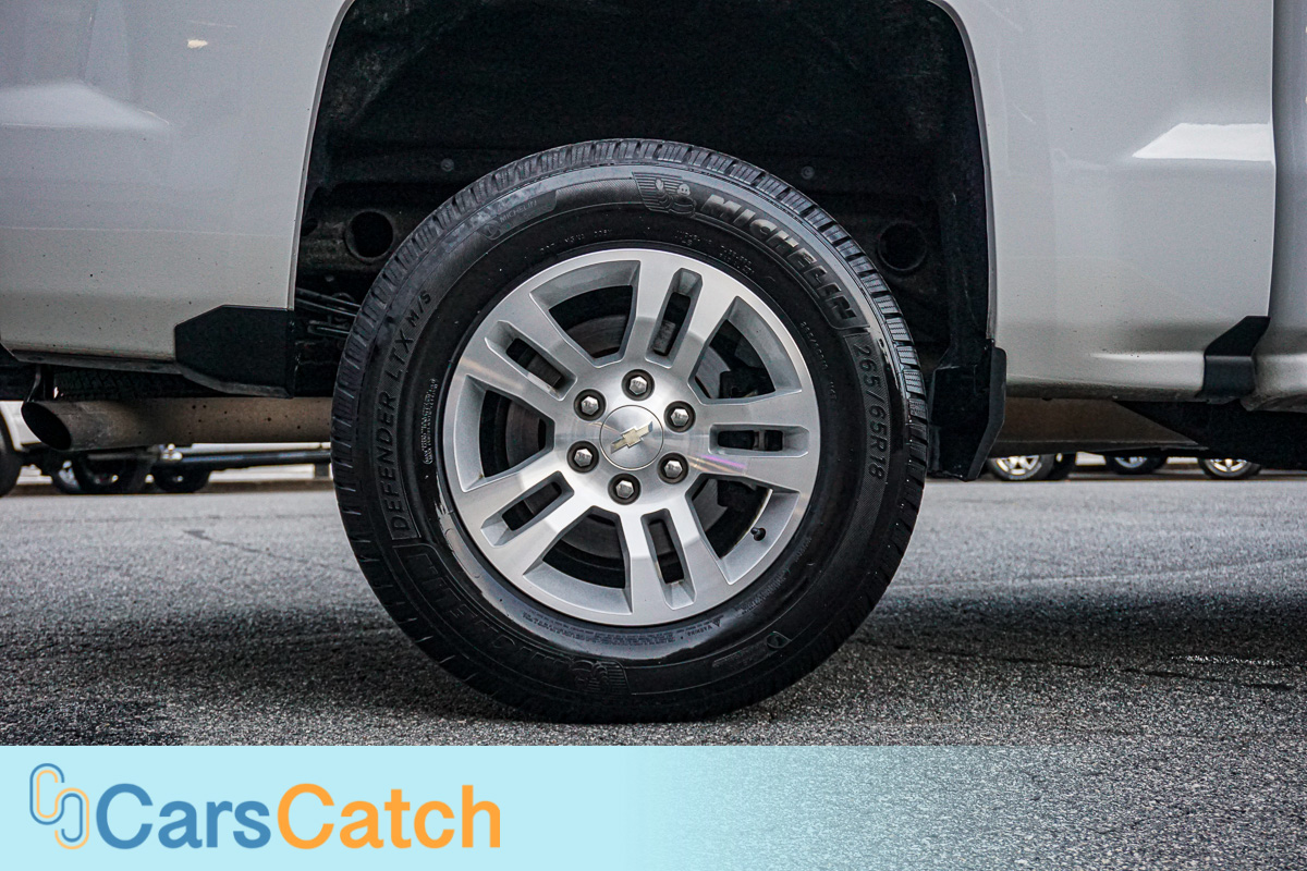 CARSCATCH - Used vehicle - Truck CHEVROLET SILVERADO 1500 2018