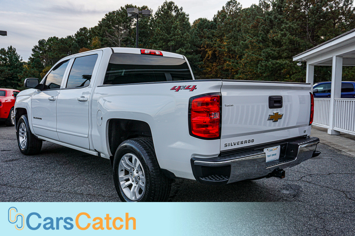 CARSCATCH - Used vehicle - Truck CHEVROLET SILVERADO 1500 2018