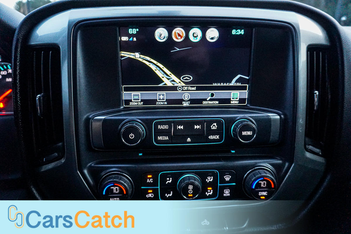 CARSCATCH - Used vehicle - Truck CHEVROLET SILVERADO 1500 2018